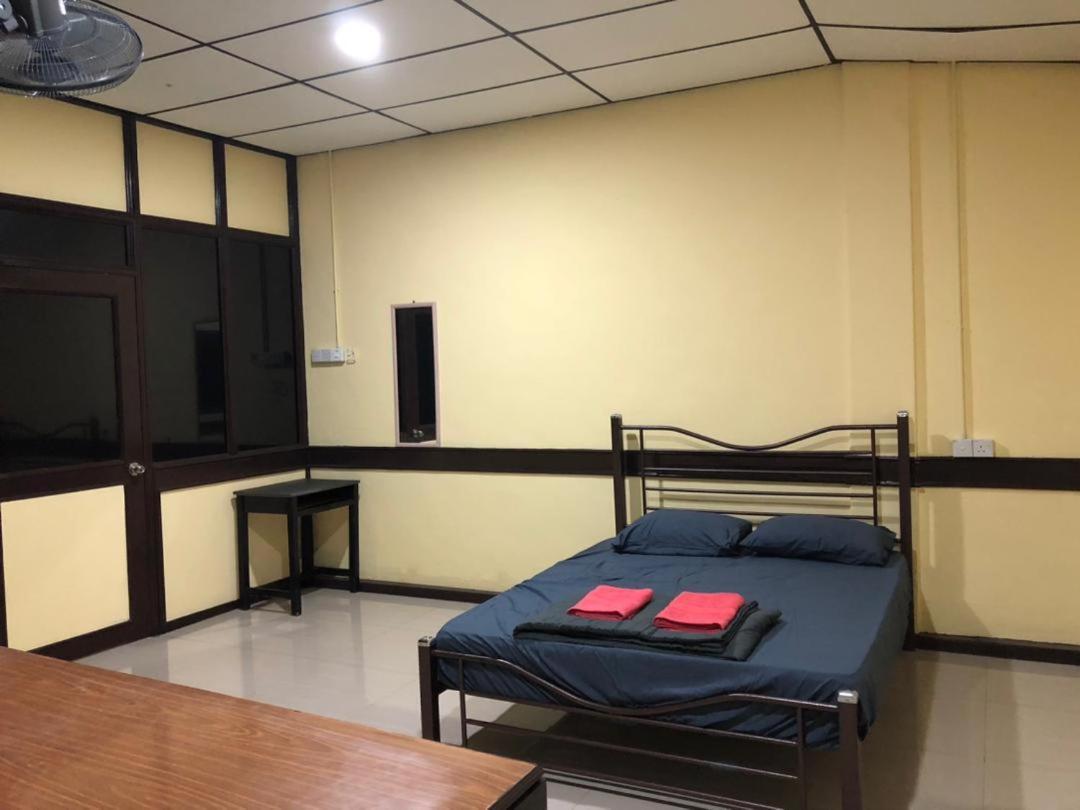 Lotus Gloria Homestay